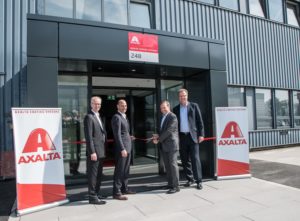 Opening Axalta’s expanded European Technology Centre in Wuppertal, Germany are (from left to right) Robert Roop, Axalta vice president of refinish technology, and head of technology Europe, Middle East and Africa; Barry Snyder, Axalta senior vice president and chief technology officer; Charles Shaver, Axalta chairman and CEO; and Matthias Schönberg, Axalta vice president, and president Europe, Middle East and Africa. 